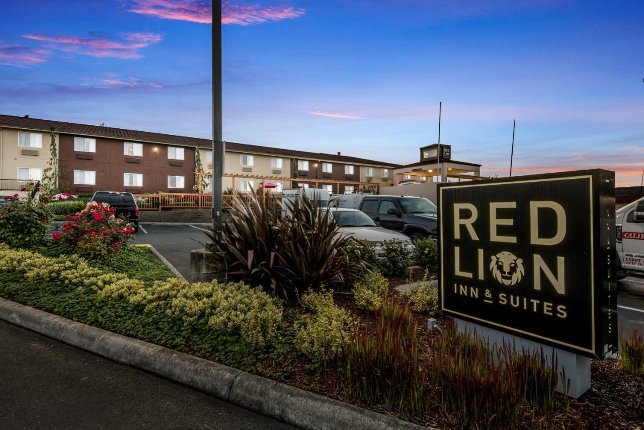 Red Lion Inn & Suites Sequim At Olympic National Park Exteriör bild