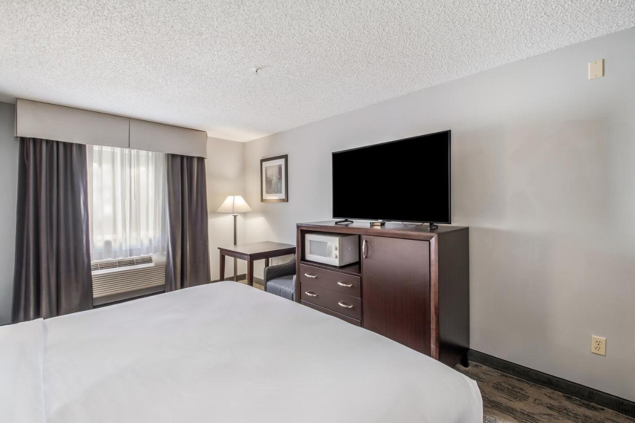 Red Lion Inn & Suites Sequim At Olympic National Park Exteriör bild