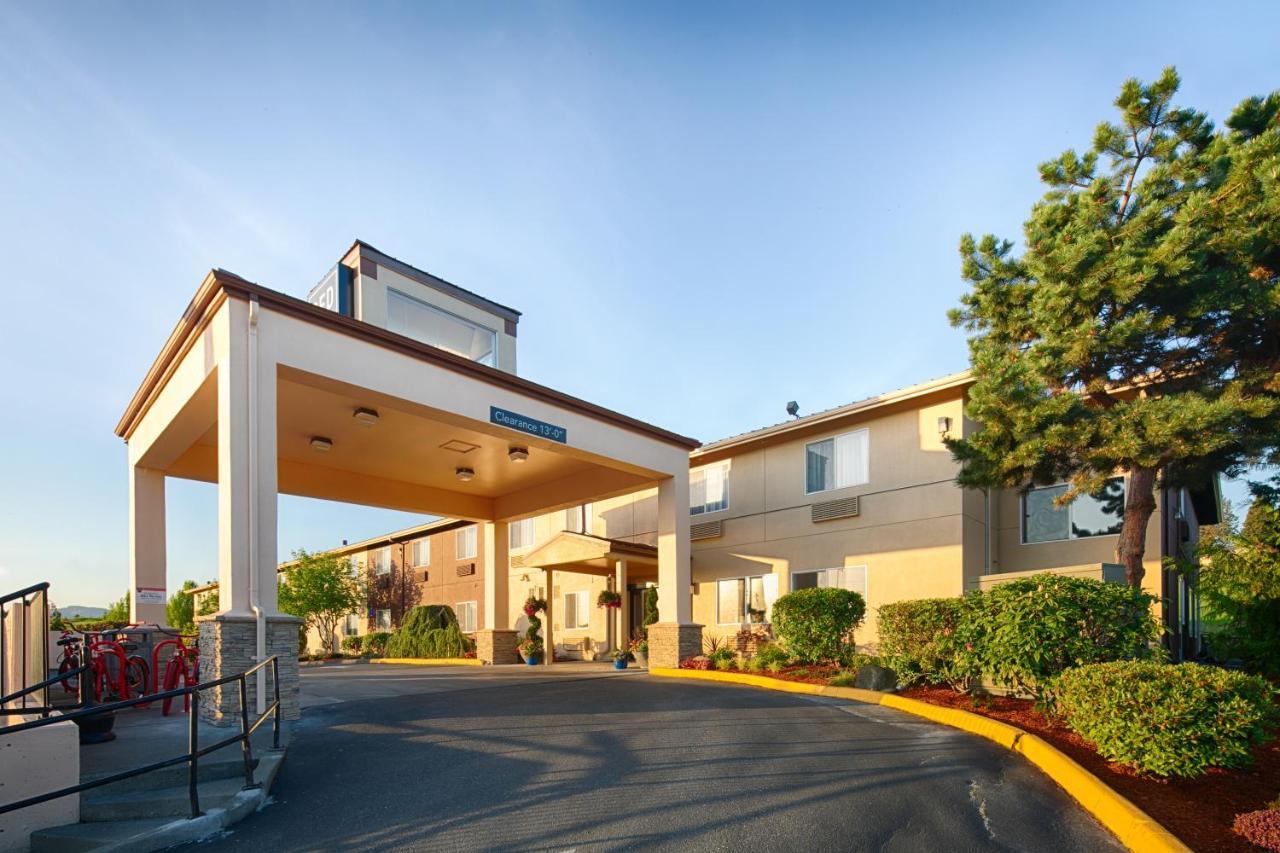 Red Lion Inn & Suites Sequim At Olympic National Park Exteriör bild
